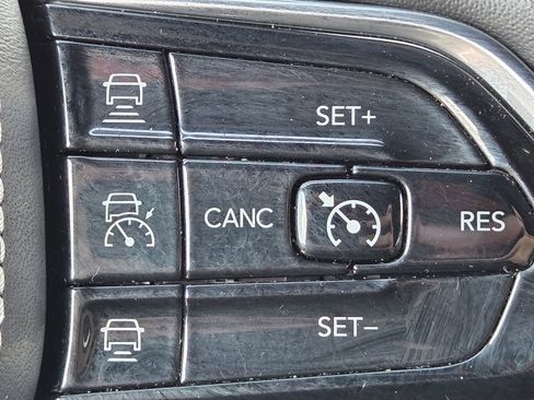 Used 2022 Jeep Grand Cherokee L Overland AWD/4WD image 21