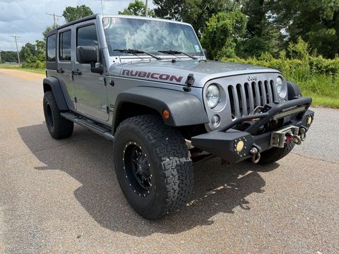 Used 2015 Jeep Wrangler Unlimited Sport w/ Quick Order Package 24S AWD/4WD image 4