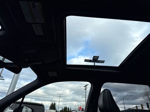 Used 2025 Subaru Forester Limited w/ Popular Package #1 image 27