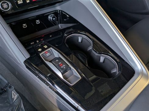 New 2025 Audi Q5 Premium image 7