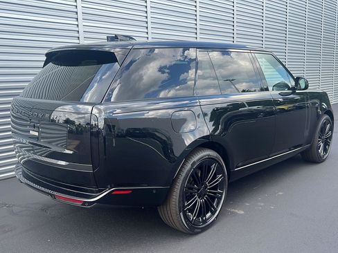 New 2026 Land Rover Range Rover Long Wheelbase SE AWD/4WD image 5