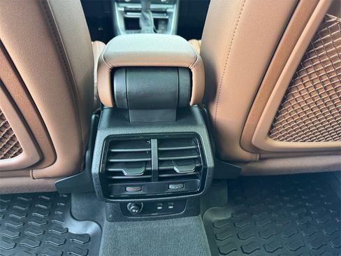 Used 2022 Audi Q3 2.0T Premium Plus image 24