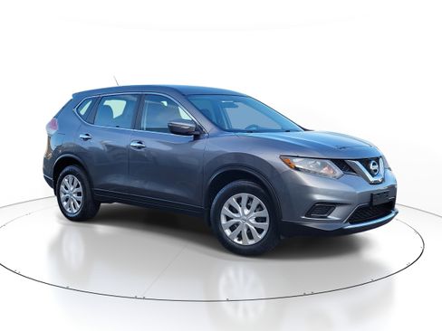 Used 2015 Nissan Rogue S image 1