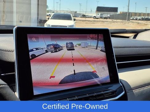 Certified 2025 Jeep Compass Limited AWD/4WD image 9