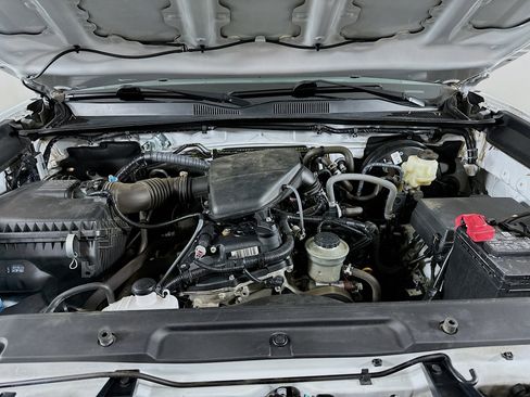 Used 2021 Toyota Tacoma SR w/ SR Convenience Package RWD image 30