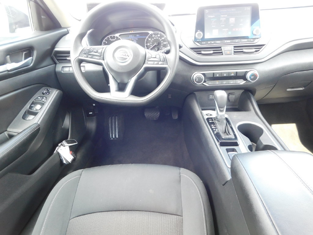Used 2022 Nissan Altima 2.5 SV AWD/4WD image 16