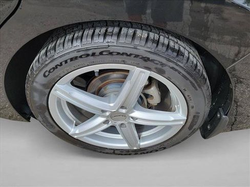 Used 2017 Hyundai Elantra Limited FWD image 12