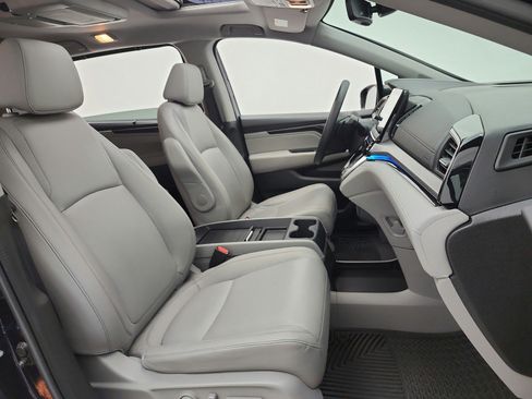 Used 2023 Honda Odyssey Touring image 19
