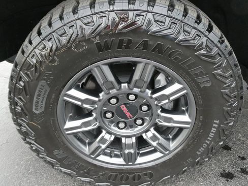 Certified 2026 GMC Sierra 1500 AT4X image 12