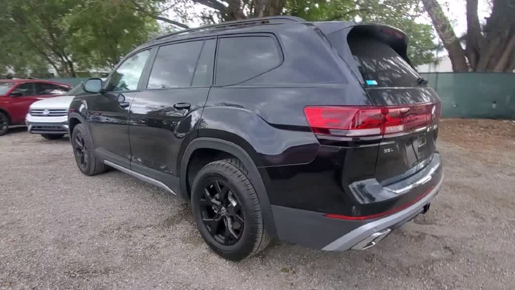 Certified 2024 Volkswagen Atlas Peak Edition SEL AWD/4WD image 6