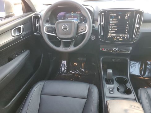 Certified 2024 Volvo XC40 B5 Core AWD/4WD image 16