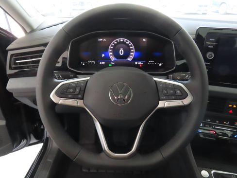 New 2026 Volkswagen Jetta SE FWD image 14