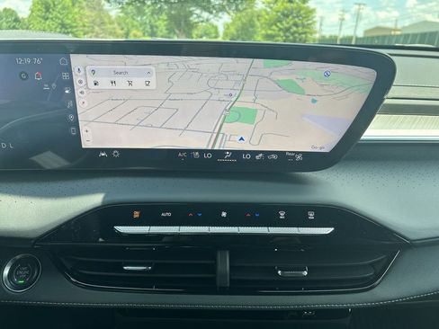 Certified 2025 Buick Enclave Avenir w/ Super Cruise Package image 31