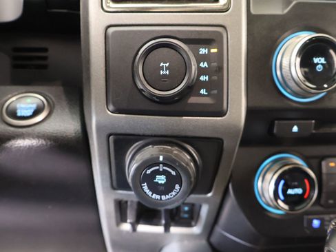 Used 2018 Ford F150 Raptor w/ Equipment Group 802A Luxury image 9