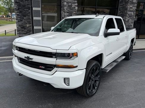 Used 2017 Chevrolet Silverado 1500 LT w/ All Star Edition AWD/4WD image 12