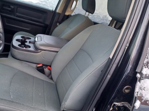 Used 2018 RAM 1500 Express w/ Black Ram 1500 Express Group image 5