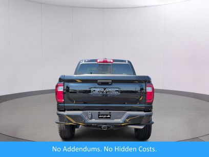 New 2026 GMC Canyon Denali w/ LPO, Black Badging Package