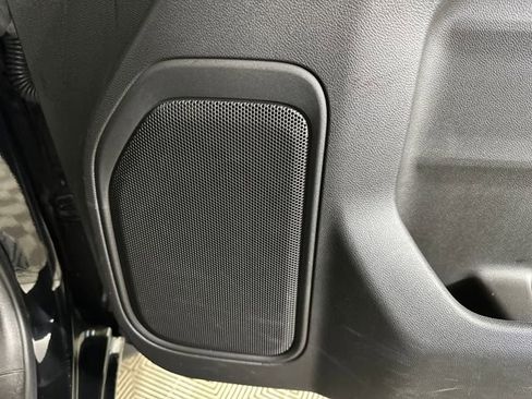 Used 2023 Chevrolet Silverado 1500 Custom image 29