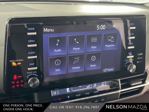 Used 2023 Toyota Sienna LE image 33