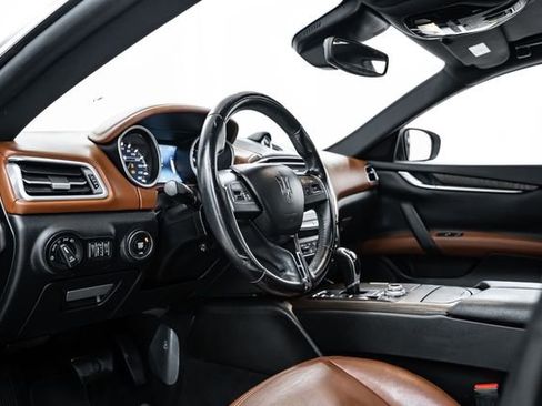 Used 2018 Maserati Ghibli S Q4 image 15