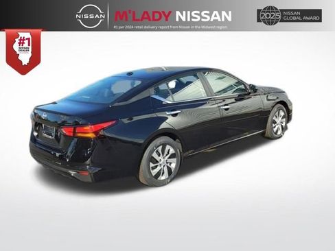 New 2025 Nissan Altima 2.5 S image 7