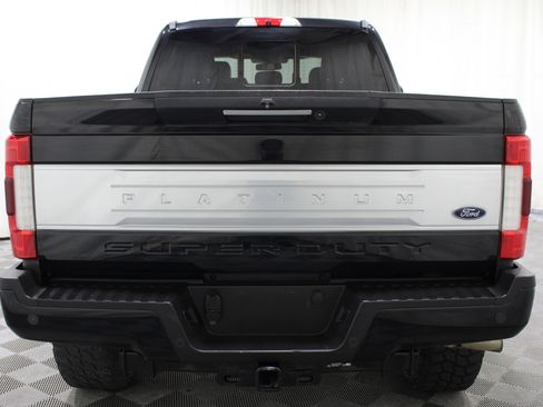 Used 2019 Ford F250 Platinum w/ Platinum Ultimate Package AWD/4WD image 31