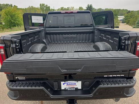 New 2026 GMC Sierra 2500 Denali w/ Denali Reserve Package image 13