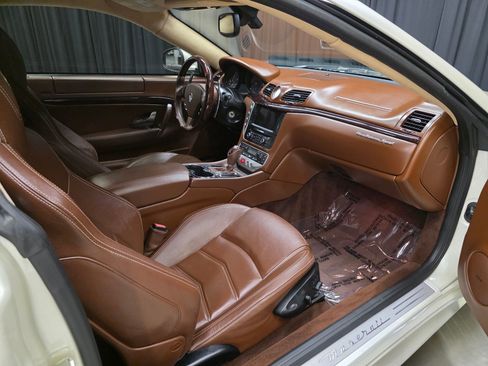 Used 2013 Maserati GranTurismo Sport image 29
