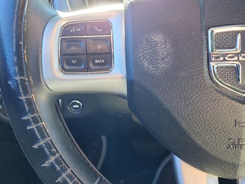 Used 2013 Dodge Charger SE w/ Connectivity Group image 14