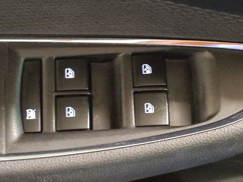 Used 2017 Chevrolet Cruze LT w/ Convenience Package FWD image 27