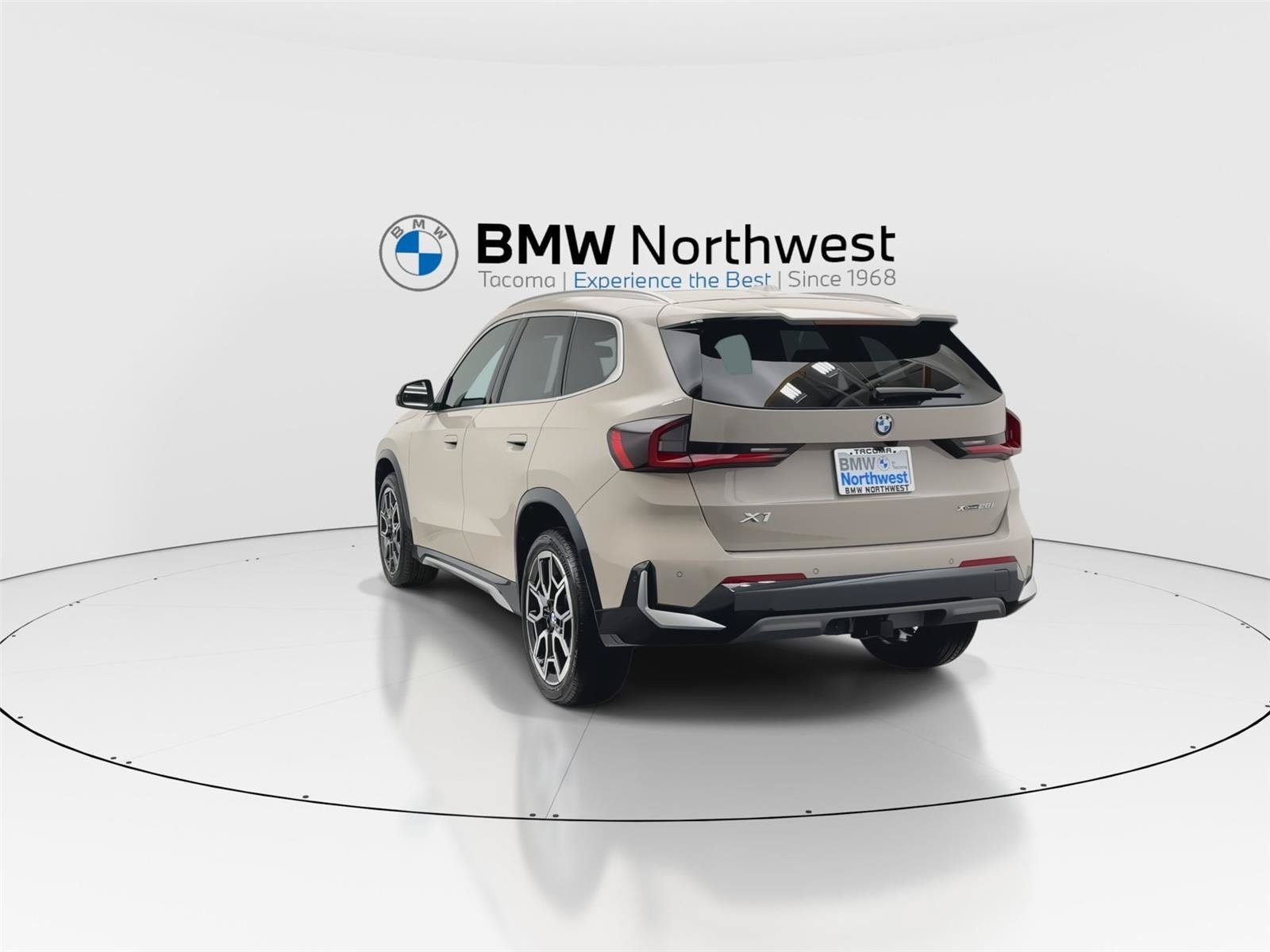 Used 2026 BMW X1 xDrive28i w/ Technology Package AWD/4WD image 13