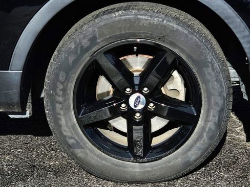 Used 2018 Ford Explorer 4WD image 6