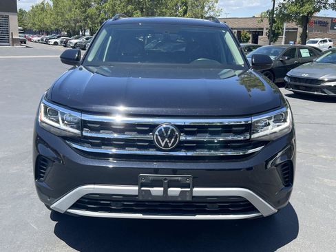Used 2023 Volkswagen Atlas SE w/ Panoramic Sunroof Package AWD/4WD image 3