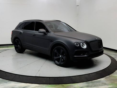 Used 2018 Bentley Bentayga AWD/4WD image 3