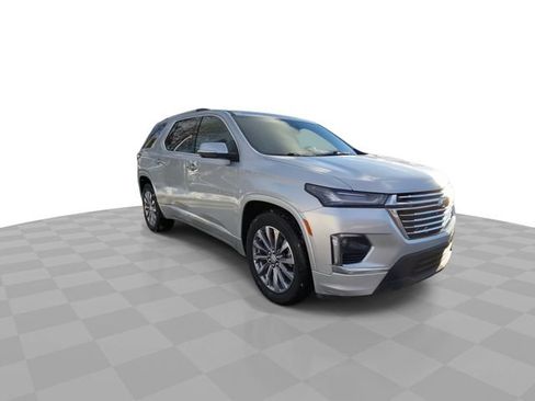 Used 2022 Chevrolet Traverse Premier image 4