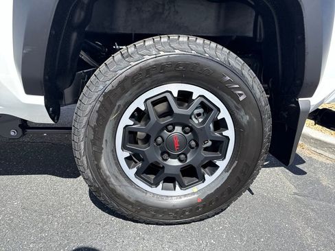 New 2026 Toyota Tacoma TRD Off-Road AWD/4WD image 8