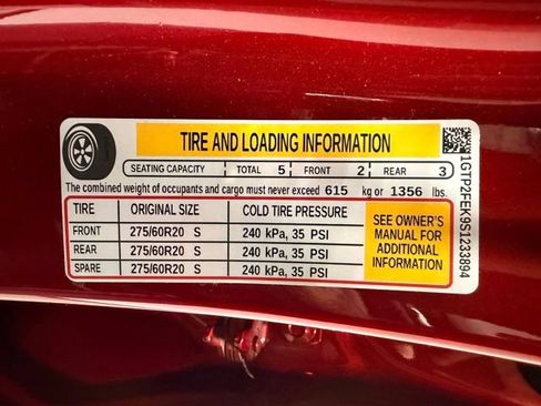 Used 2025 GMC Canyon Denali AWD/4WD image 49
