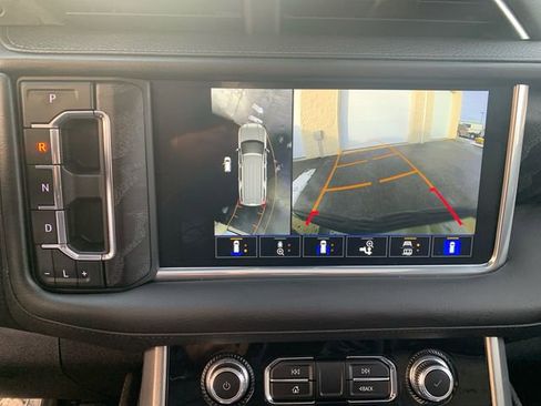 Used 2023 GMC Yukon Denali image 28