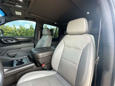 Used 2022 GMC Yukon SLT w/ SLT Premium Package AWD/4WD image 10