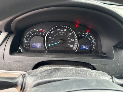 Used 2014 Toyota Camry LE FWD image 14