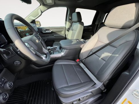 New 2025 Chevrolet Silverado 1500 LTZ w/ LTZ Premium Package image 10