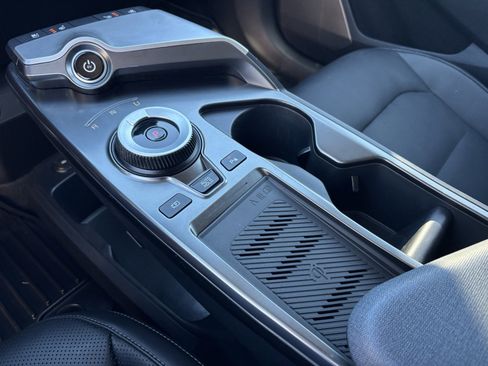 Used 2023 Kia EV6 Wind image 23