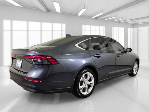 Used 2023 Honda Accord LX image 8