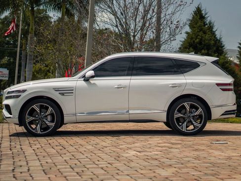 Used 2025 Genesis GV80 3.5T Prestige AWD/4WD image 2