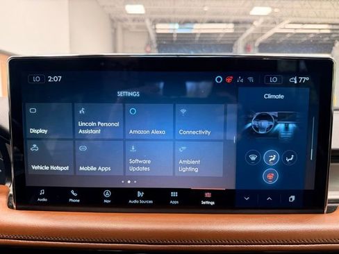 Used 2022 Lincoln Nautilus Reserve AWD/4WD image 35