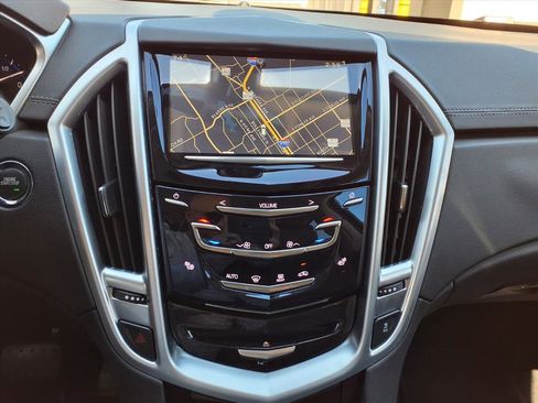 Used 2016 Cadillac SRX Luxury image 24