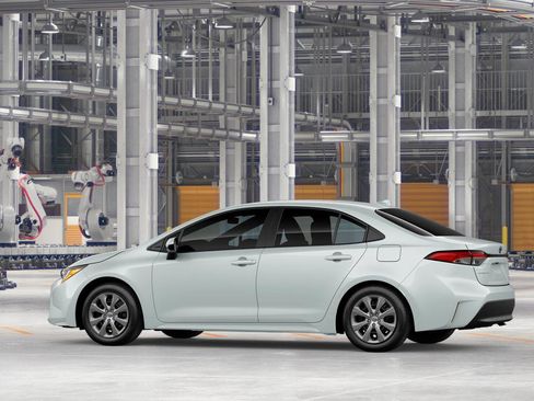 New 2026 Toyota Corolla LE FWD image 5