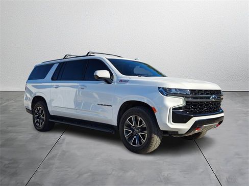 Used 2022 Chevrolet Suburban Z71 image 6