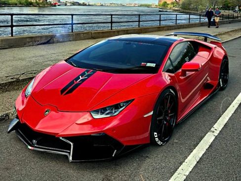Used 2015 Lamborghini Huracan LP 610-4 AWD/4WD image 3