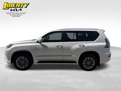Used 2019 Lexus GX 460 Luxury AWD/4WD image 4
